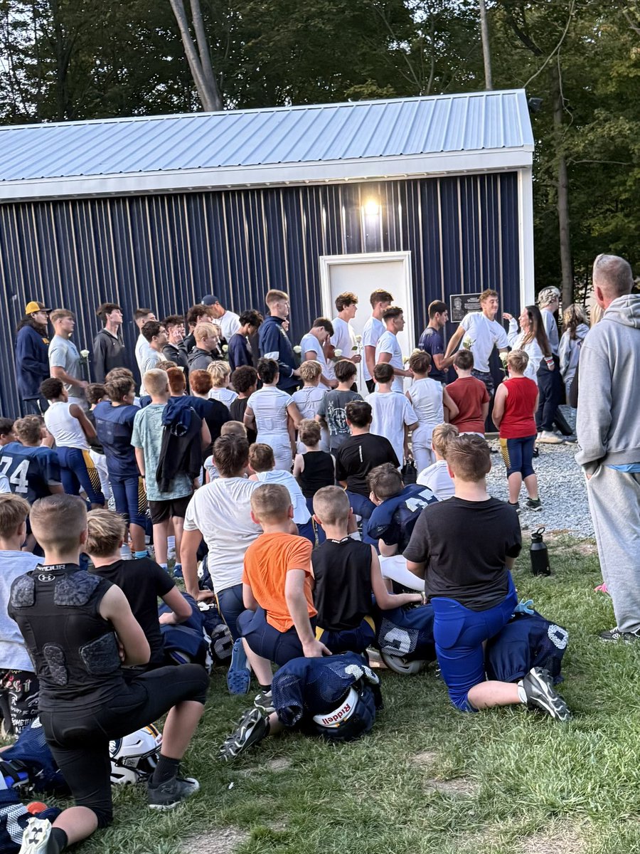 Norwin High School Football (@norwinfb) on Twitter photo We were lucky enough to be apart of the unveiling of our beloved brother Colin’s memorial plaque on the new youth football building at St Agnes. Special thanks to <a href="/NYFLandCheer/">Norwin Youth Football League</a> for the great event honoring #17 #LLCB 🕊️ We were lucky enough to be apart of the unveiling of our beloved brother Colin’s memorial plaque on the new youth football building at St Agnes. Special thanks to <a href="/NYFLandCheer/">Norwin Youth Football League</a> for the great event honoring #17 #LLCB 🕊️