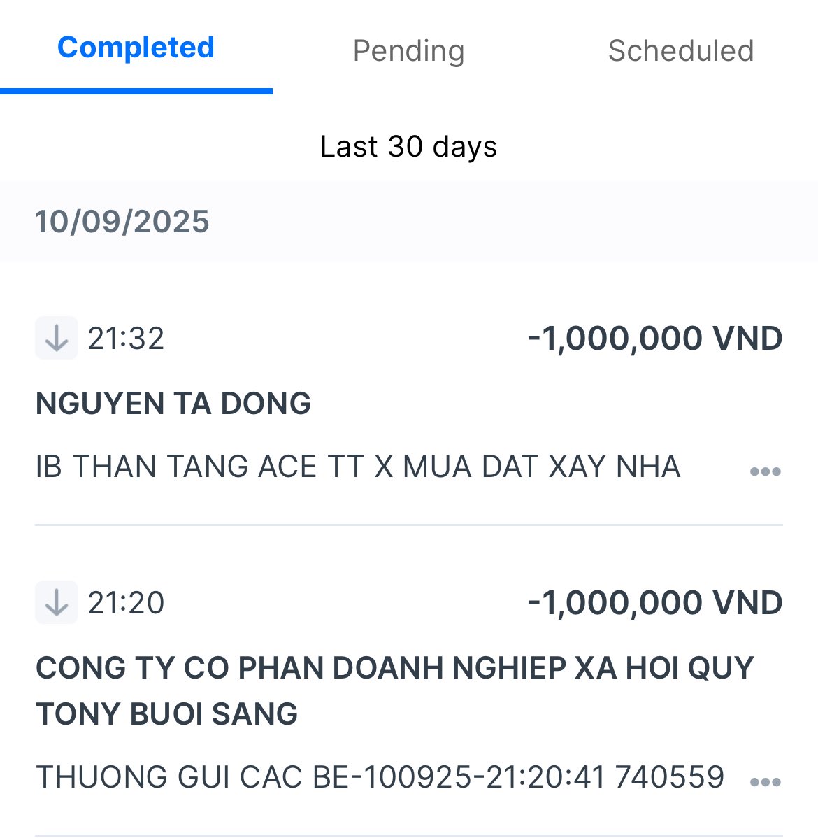 Mỗi ngày tôi chọn một niềm vui
Chọn những bông hoa
Và những nụ cười
Tôi nhặt gió trời
Mời em giữ lấy
Để mắt em cười
Tựa lá bay