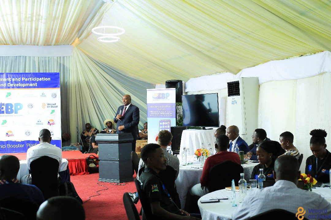 samina1snd's tweet photo. As Ministry of ICT, our mandate is digital transformation. Uganda’s backbone infrastructure is expanding half the country is connected & full coverage is targeted within 2 years.
~ Hon. Dr. Chris Baryomunsi
#EBPHackathon #YouthEmpowerment https://t.co/n79ydt3f78