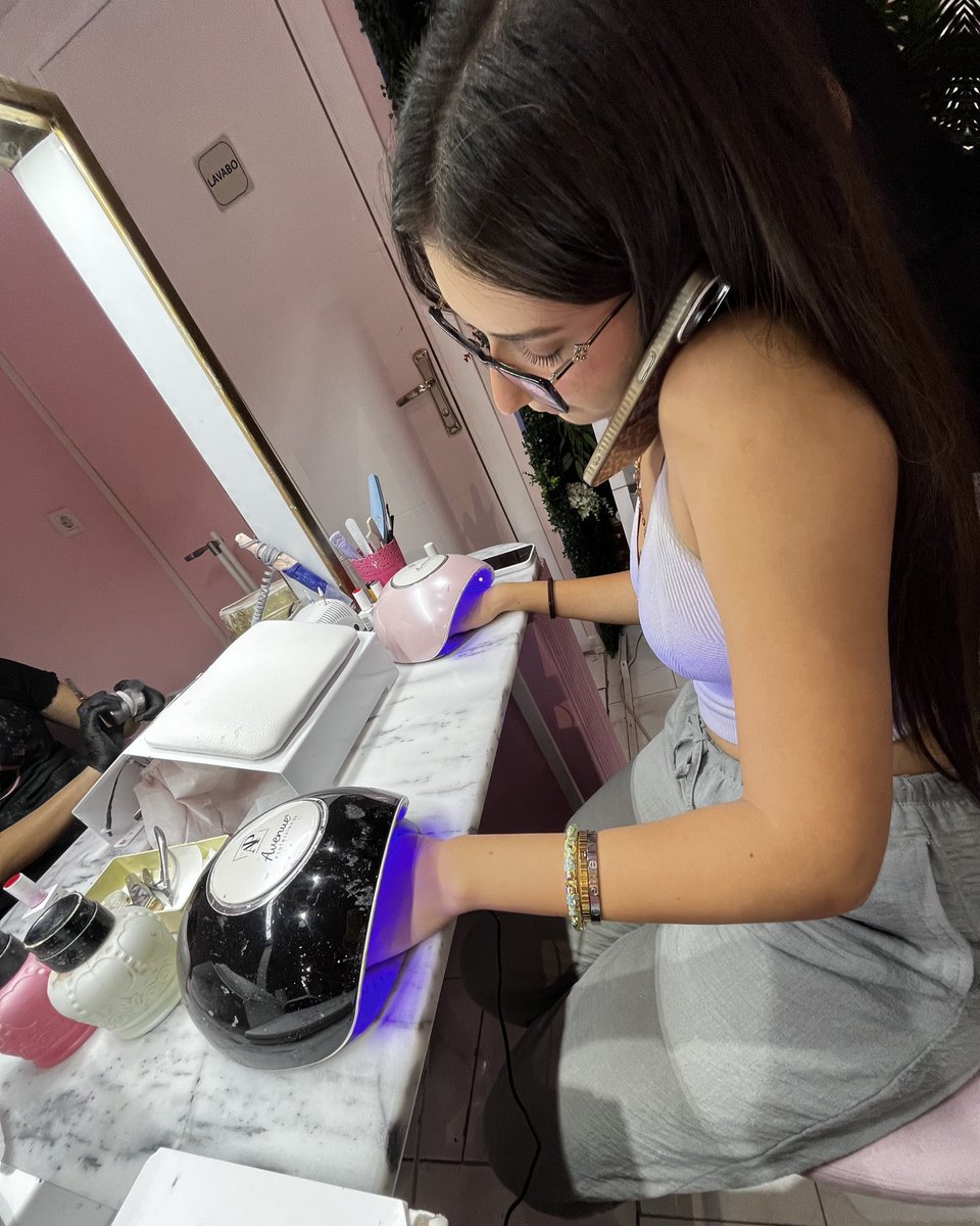 fav exi arayınca tüm mesguliyete rağmen  kizlar