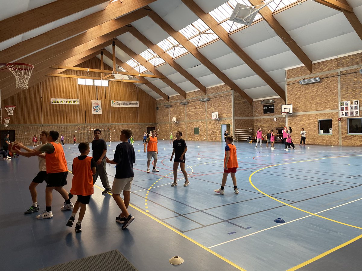 Collège Marc Chagall - Gasny tweet media