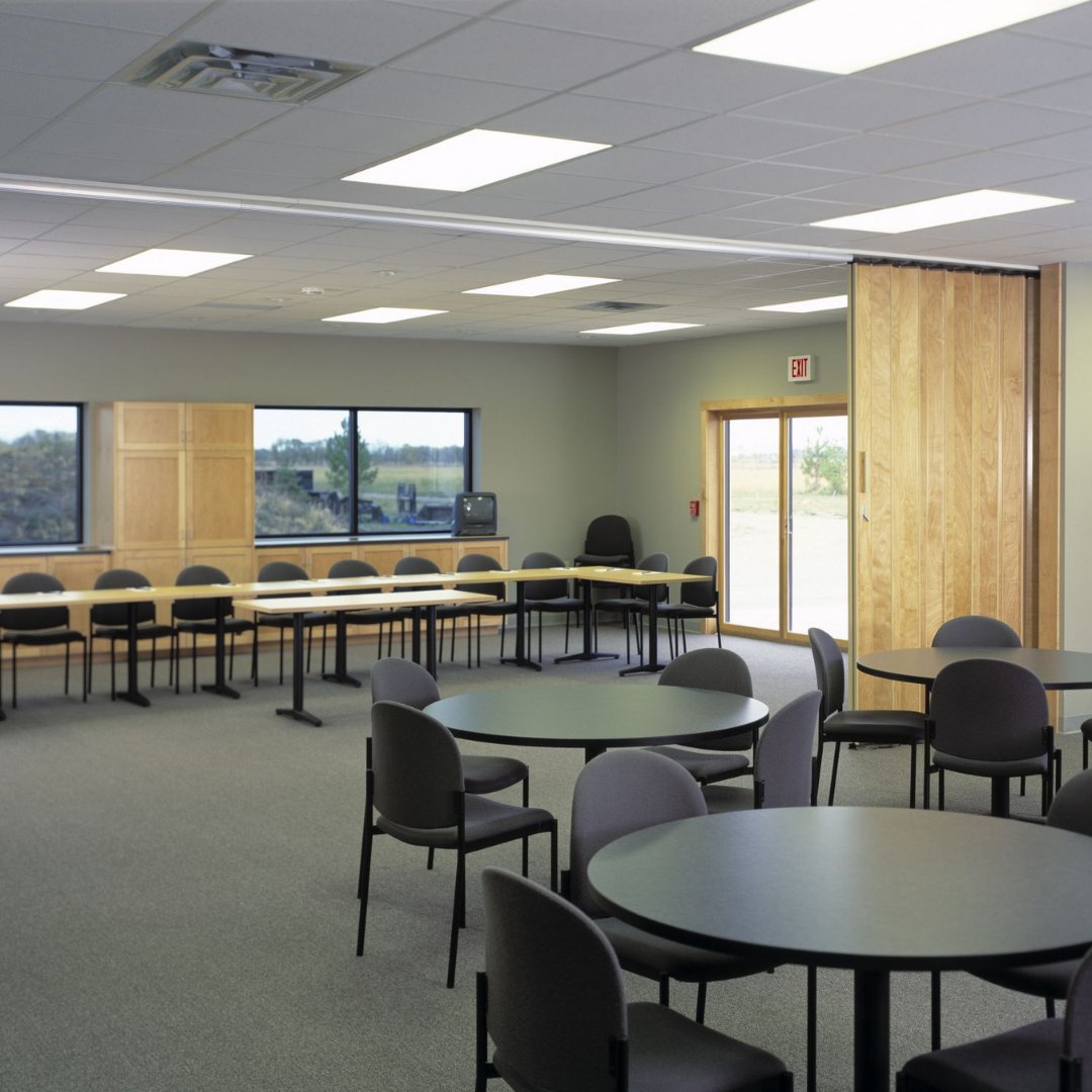 FDRDStore's tweet image. With @fdrdstore solutions, there is no need to compromise on design or functionality. Explore all of your options by visiting our website. 

Learn more: mfstyles.us/Foldingdoorsan… 

#foldingdoorsandroomdividers #interiordesign #spacesolutions #foldingdoors #roomdividers
