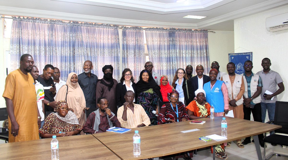 YRockenfeller's tweet photo. Rencontre a Niamey avec les autorités et partenaires au sein du Guichet Unique - un pilier d’accueil pour les réfugiés urbains. Revoir notre response et renforcer le partenariat est essentiel pour le bien-etre des réfugiés au Niger.
#RouteBasedApproach https://t.co/frUCHAIMei