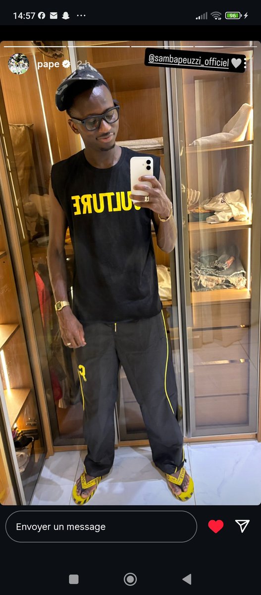 En terme de promo Album Samba peuzzi tue tous les artistes du Sénégal 

C'est fort ❤️

Culture 🔥