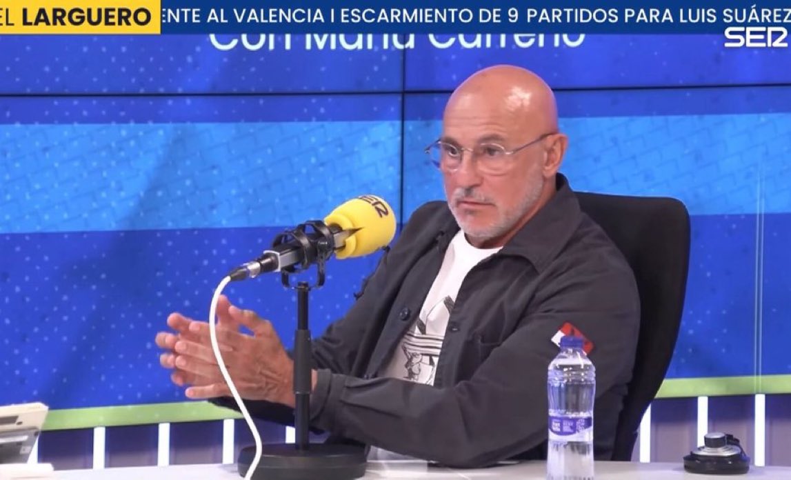 Somhiseremfcb's tweet image. 🗣️ Luis de la Fuente: "Lamine dedica 4 horas diarias al gimnasio, fisioterapia, nutrición y apoyo psicológico. A esto le llamo 'entrenamiento invisible' y debería ser realmente valorado."