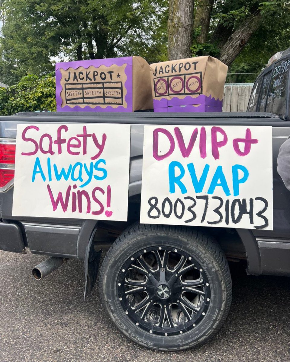 DVIPIOWA's tweet photo. What a rootin’ tootin’ good time in Fort Madison! Our team saddled up and hit the streets at the 77th Annual Tri-State Rodeo Parade this past Saturday. We couldn’t ask for a better community to ride alongside. 🐎✨

#DVIPRVAP #Iowa #FortMadison #Rodeo #TriStateRodeo https://t.co/YhktdacIbJ
