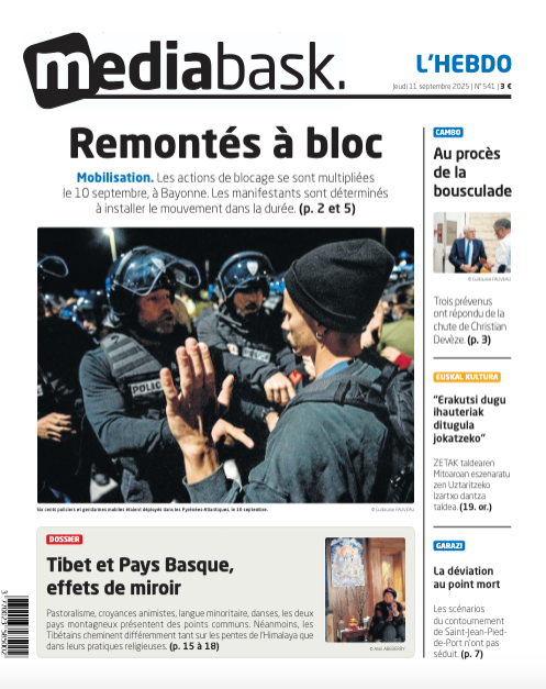 Une de MEDIABASK l'HEBDO ce jeudi ⤵️
👉Reportage au cœur des mobilisations
👉[DOSSIER] Tibet et Pays Basque, un dialogue à travers les sommets
👉Trois prévenus ont dû répondre de « violence » sur le maire de Cambo
👉Izartxo dantza taldea ZETAK taldearekin