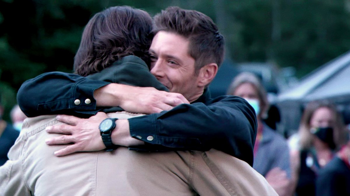 Soulmates_J2's tweet photo. #J2💕
September 10 2020
Last day of filming Supernatural 🥹🥲

"Jared and I wrapped on Thursday, and Saturday night he and I went to one of our all-time favorite restaurants, just us, and toasted with some champagne...That was our wrap party" https://t.co/dIRNmstZMQ