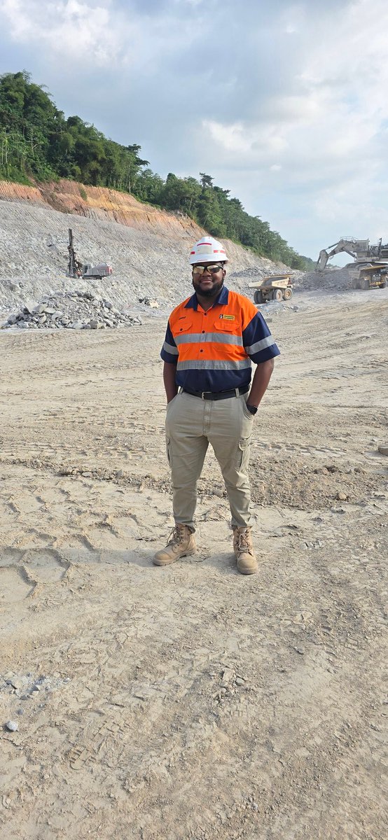 SHARAF 🇬🇭🧤 tweet media