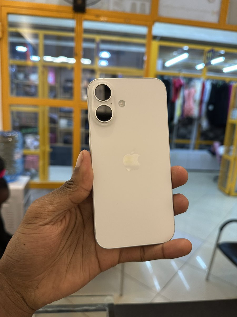 swifttech0's tweet image. Ex US iPhone 16 128Gb ksh 86,000/=
Comes with :
✅6 Months warranty .
✅Free case or protector .
✅Lipa pole Pole accepted.
We are located at Sawa Mall Moi avenue shop C18.