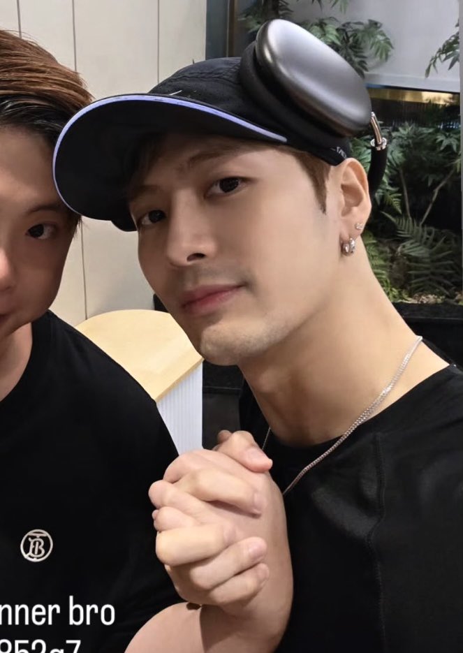 Jackson𝜗𝜚 (@jswpostss) on Twitter photo 