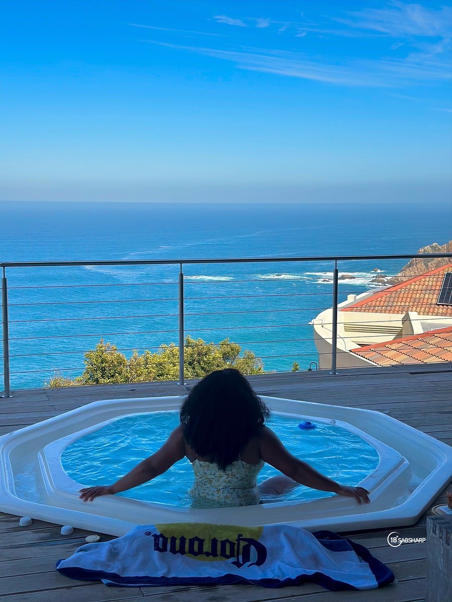 ThobekaDl's tweet photo. Spring is in the air and that’s a call for relaxation for me. 

☀️Happy Spring season! 🌺 
#Corona100 #ThisIsLiving #Ad https://t.co/X110QzNPUh