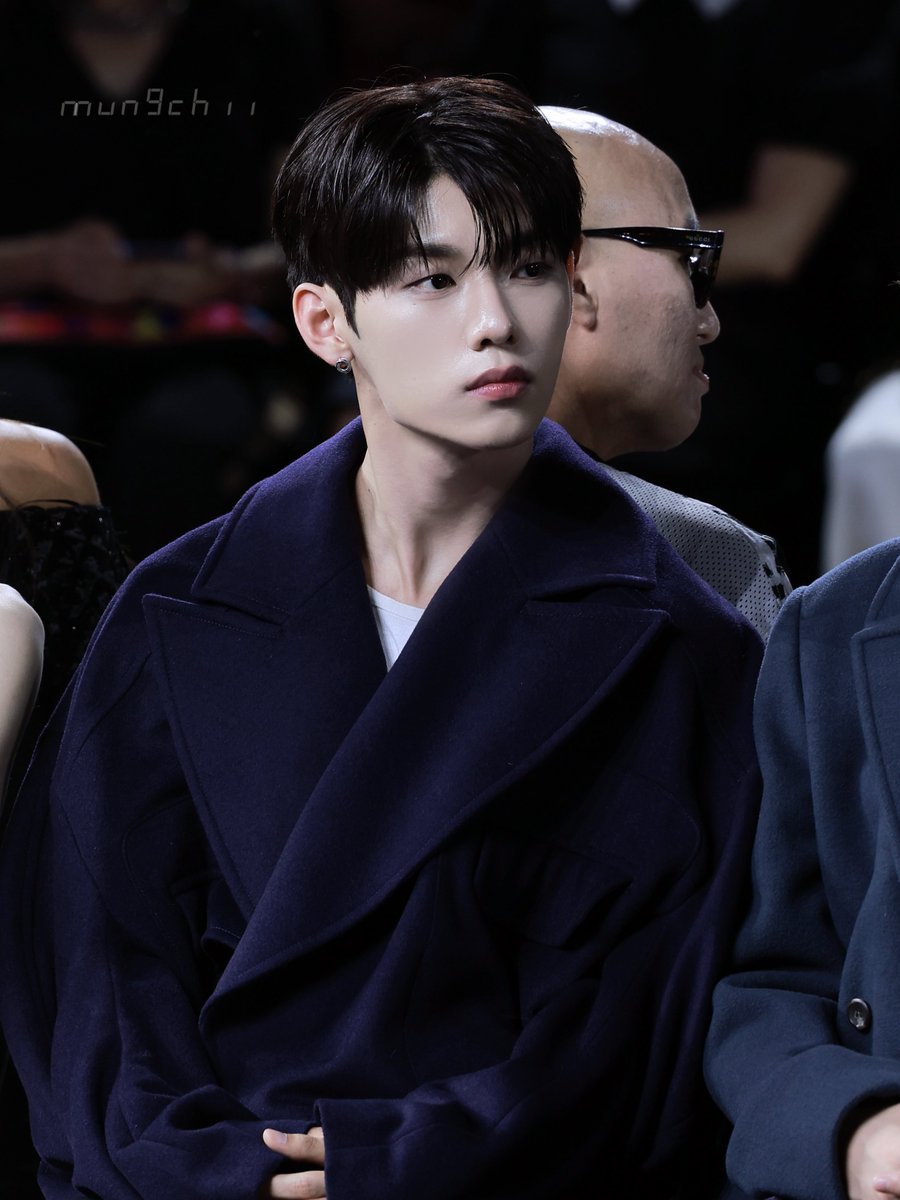 #GeniusIdolJeonghyeonDay 
HAPPY JEONGHYEON DAY 
#사계절을_초록으로빛내는_이정현

#이정현 #LEEJEONGHYEON #EVNNE