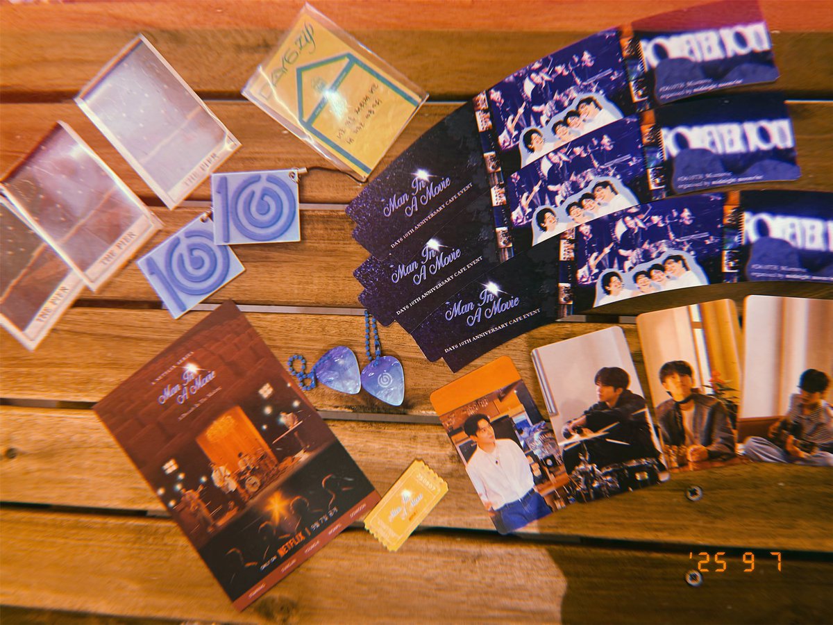 DAY6_mm's tweet photo. 📸🎞️🍀  #D610_Miamovie  #데이식스 #DAY6 https://t.co/Kl5aHDxzEA
