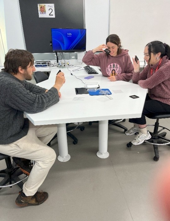 U of T Physics (@uoftphysics) on Twitter photo Interested in bringing your GTA school for a field trip to the department for a lab demonstration or presentation by our renowned faculty? Contact us to make it happen: outreach@physics.utoronto.ca 🔭 Interested in bringing your GTA school for a field trip to the department for a lab demonstration or presentation by our renowned faculty? Contact us to make it happen: outreach@physics.utoronto.ca 🔭