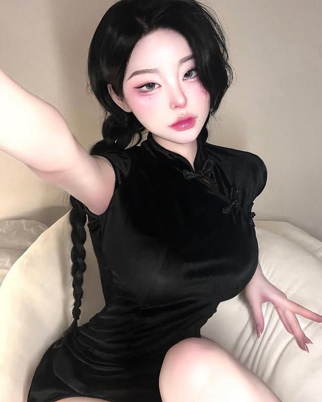 언니가 예뻐해줄게.🖤

겁먹지 말고 와.☺️🖤

#펨돔 #FD #펨섭 #멜섭 #여왕깨기 #여공남수 #레즈