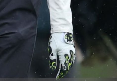 lnfourss's tweet image. LANDOS GOT BLOB GLOVES THIS IS ADORABLE😭😭😭😭