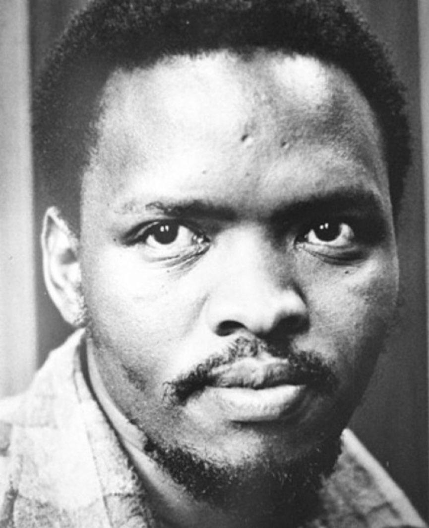 #CountryDuty

Just in: 

NPA to re-open inquest on the death of Bantu Biko