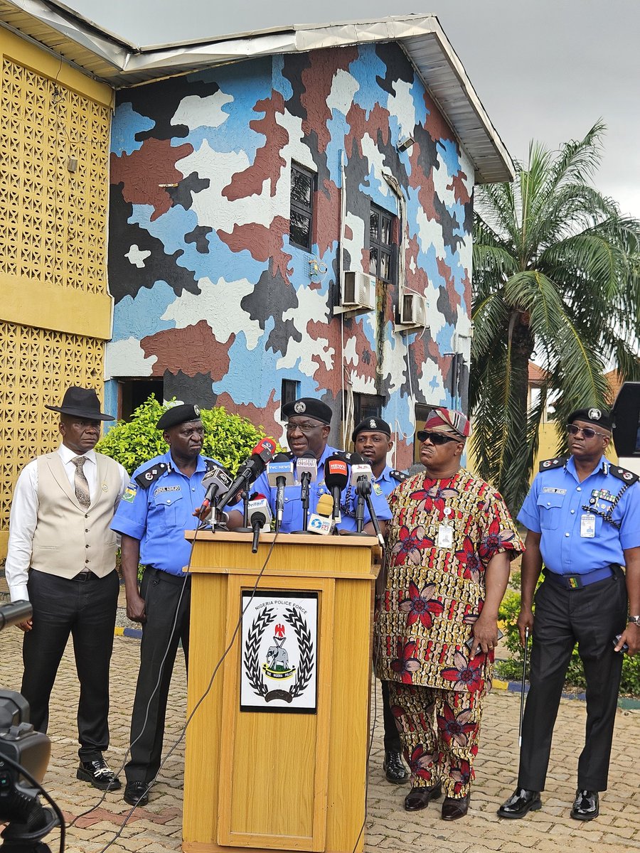 The Commissioner of Police Delta State CP Olufemi Abaniwonda today briefed the press on the achievements of the command recorded in August 2025.

1. Number of Firearms recovered - 31
2. Number of ammunition and cartridges recovered – 86
3. Laptops and mobile phones recovered - 50