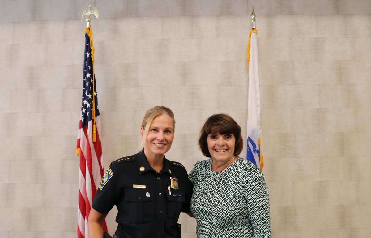 DAMarianRyan's tweet image. Yesterday we held our annual #Superintendents and #Chiefs meeting in #Lexington for superintendents, police chiefs and fire chiefs across Middlesex County. We heard from Boston College Law Professor Kent Greenfield, @NATICKPOLICE Chief Hicks and Middlesex ADA Emily Walsh (1/3)