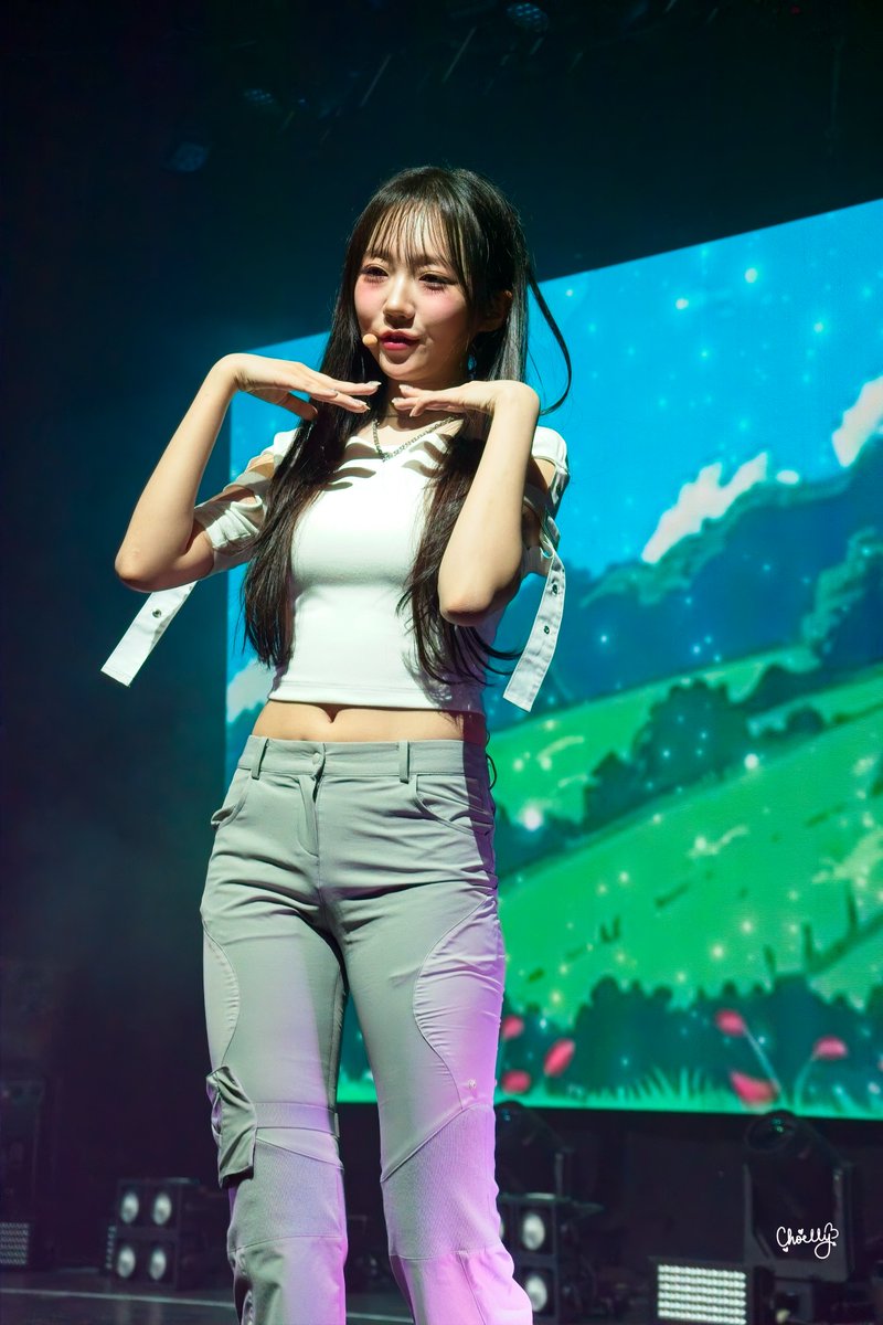250903 tripleS Alpha Percent @% North America Tour

#tripleS_AlphaPercent_Review_inToronto
#tripleSinToronto #tripleS_Alpha_Percent #tripleS #tripleS_Alpha_Percent_in_Toronto
#wav #트리플에스 #Shion #박시온
