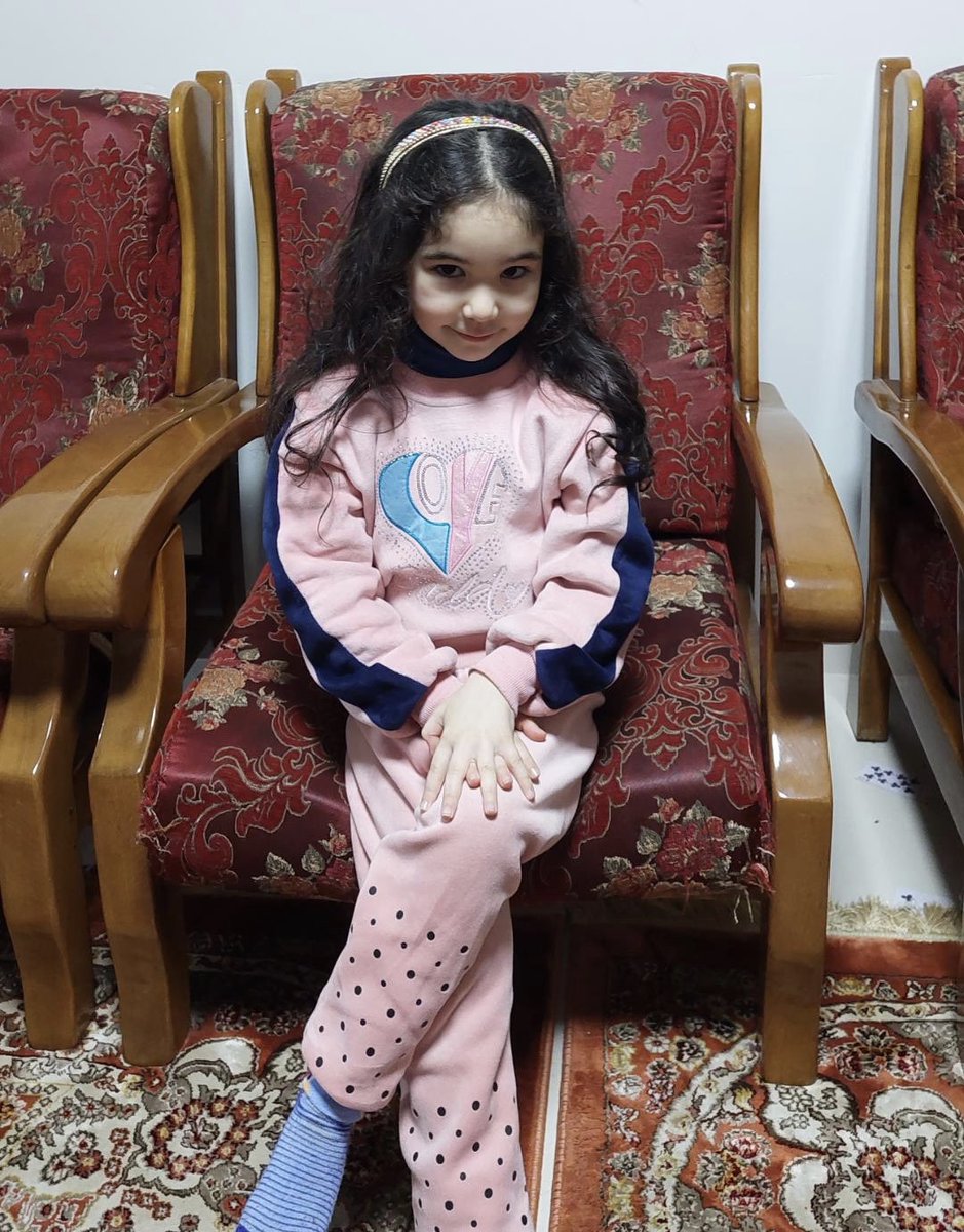 My name is Maryam. I'm hungry and I need your help🙏🤍

If you're reading this please don't scroll past just leave a “.” to show you see me

chuffed.org/project/help-m…