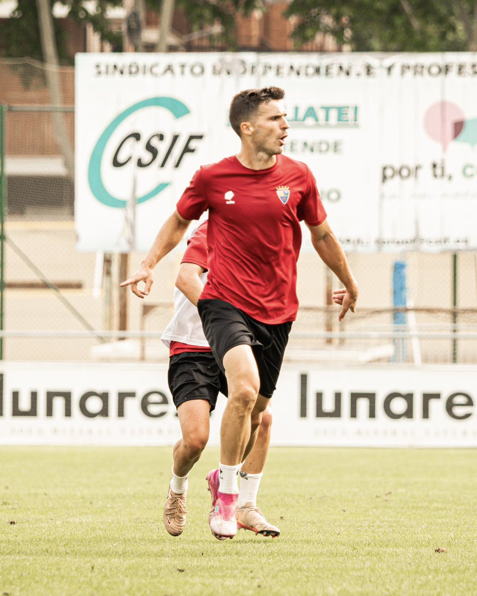 ⚔️⚽️ Listos para la siguiente batalla. ¡Nos vemos en Pinilla!

🆚 <a href="/CD_Eldense/">CD Eldense</a> 
🗓️ Sábado, 16:15
🏟️ Pinilla

#VamosTeruel