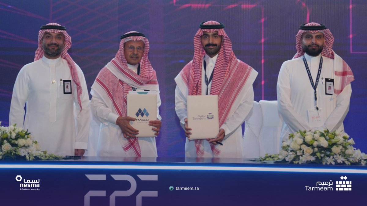tarmeemCharity's tweet photo. شراكة متجددة 🤝
تجمع جمعية ترميم بـ مجموعة محمد العلي السويلم للمقاولات العامة (MASCO GC) ضمن مشروع تضافر الوطني، لتمكين واستدامة الكفاءات الوطنية المؤهلة.

مثّل توقيع الاتفاقية:
•م. حمد بن ثواب الخالدي – رئيس مجلس إدارة ترميم
•أ. عبدالرزاق الدهام – مدير عام الشؤون الإدارية والموارد البشرية في MASCO GC

معًا نحو مستقبل مستدام لوطننا 🇸🇦

#نرمم_المكان_��تنمية_الإنسان