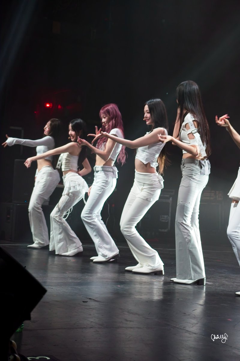 250903 tripleS Alpha Percent @% North America Tour

#tripleS_AlphaPercent_Review_inToronto
#tripleSinToronto #tripleS_Alpha_Percent #tripleS #tripleS_Alpha_Percent_in_Toronto
#wav #트리플에스 #Chaewon #김채원 #Nien #니엔 #Yooyeon #김유연 #Hayeon #하연 #Kotone #코토네 #Jiyeon