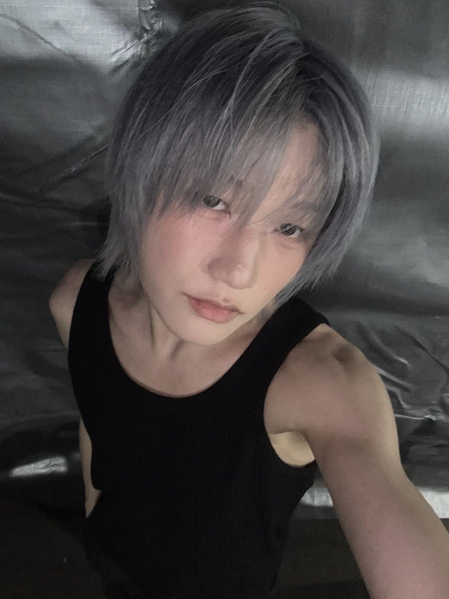 urinaevis's tweet photo. i'm still here btw https://t.co/WQqAgEkU54
