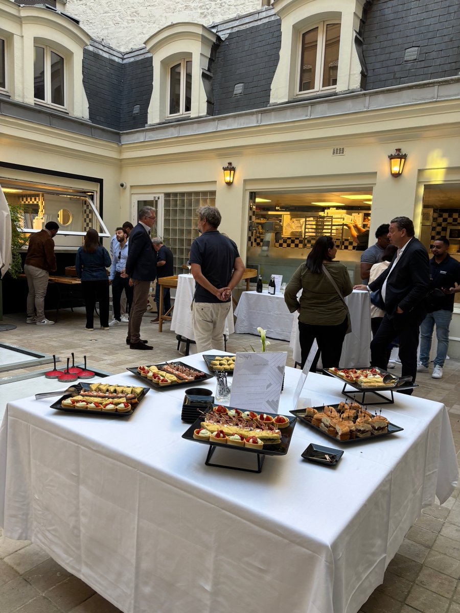 🥌 Hier soir, Paris a inauguré notre premier Apéro Curling !

Un format inédit pour se retrouver, échanger et partager dans une toute nouvelle ambiance.

Merci à OpenText et NeoVad ainsi qu’aux partenaires présents.
