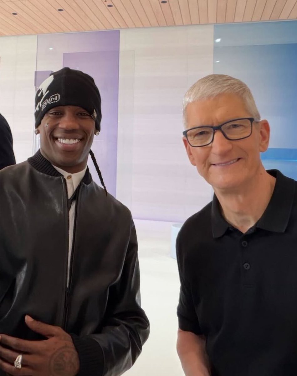 DailyNoud's tweet photo. Travis Scott x Joe Biden at the #AppleEvent https://t.co/ai9Gw3UTIO