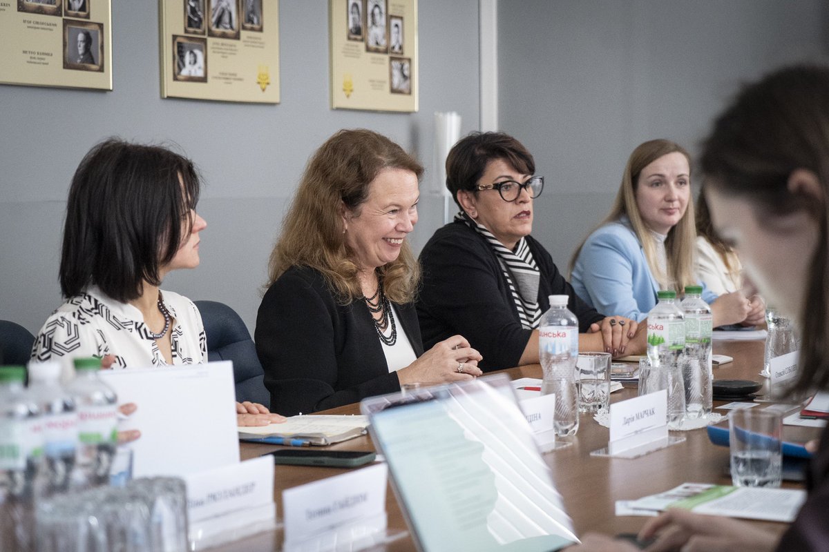 Мінекономіки tweet media