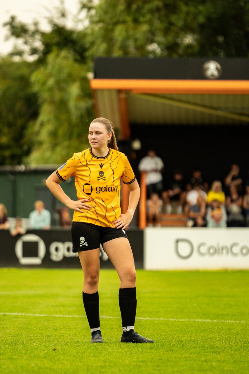 How many goals will <a href="/ChloeLogie_/">ChloeLogie9</a> score for us this year? 🫣

#RBFCW | #UpThePirates
