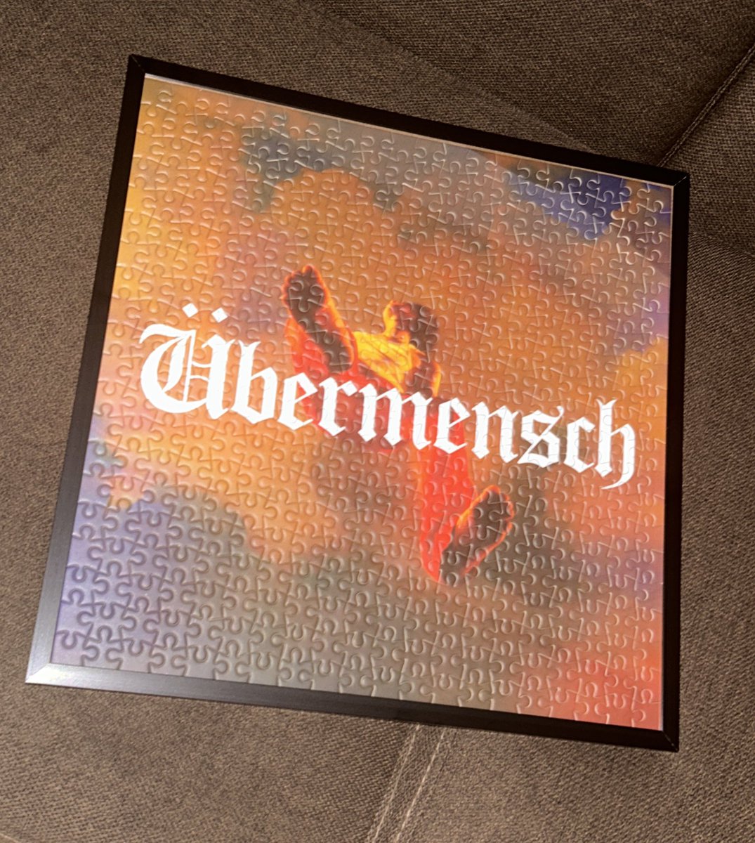 G-DRAGON MEDIA EXHIBITION: Ubermensch in OSAKA ジヨンのパズル買っ