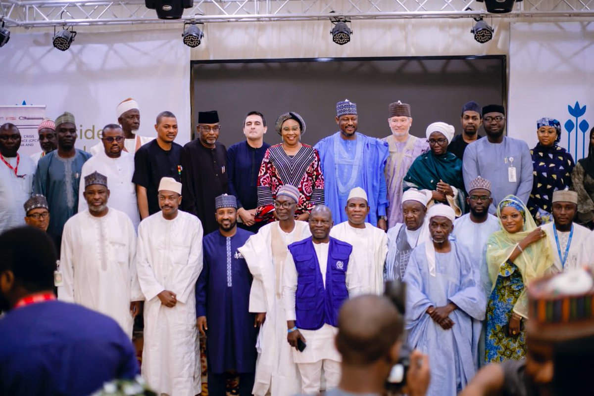 hadizayt's tweet photo. On Monday, Gov. Dikko Radda @dikko_radda launched a €5m EU peace project in Katsina, with IOM, Mercy Corps & CDD as implementers. Focus: peacebuilding, livelihoods, education, food security, energy & sustainability. 95,000 people across 8 LGAs to benefit. #KTSG https://t.co/MtCw1V2Qsb