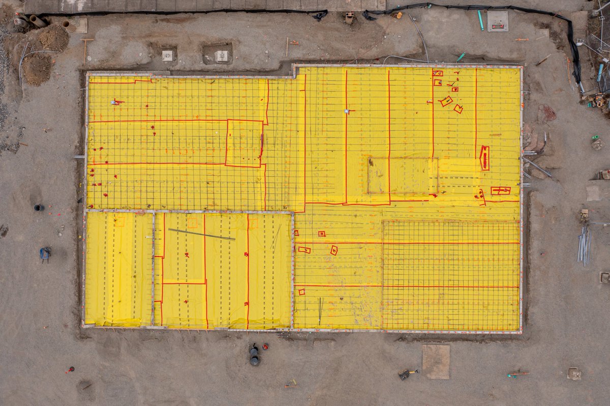RobCon_Co's tweet image. Slabs are going in this week at the Marion County Evidence Building! 🏗️👷‍♀️

We’re making solid progress and getting prepped for curbing next. On track and on pace as summer pushes on!

#MarionCounty #TeamRobcon #ConstructionUpdate #OregonProjects #RobinsonConstruction
