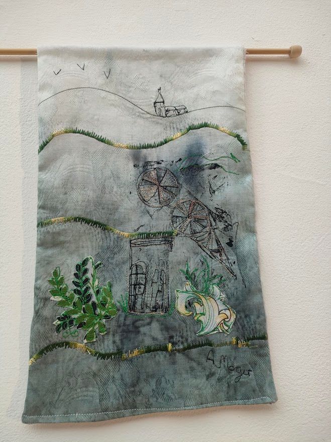 MakersWales's tweet image. Unfolding Welsh Textiles - Past &amp;amp; Present
We're hanging our new exhibition this week, here's a sneaky peak of some of the work that's arriving for the show! It opens Saturday at 11.30am!
#unfoldingtextilespastandpresent #heritagecrafts #craftskillssharing
buff.ly/uMnBUpp