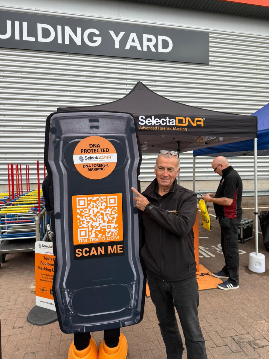 selectadna's tweet image. What a day at B&Q Trafford Park, Manchester!
FREE SelectaDNA Tool Marking Kits handed out to tradespeople - protecting livelihoods & taking a stand to #StopToolTheft
Huge thanks to our amazing partners & supporters!
#Tradespeople #ToolSecurity #SelectaDNA #ToolMarking