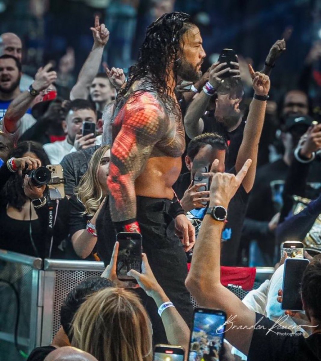 This picture of Roman Reigns is powerful.