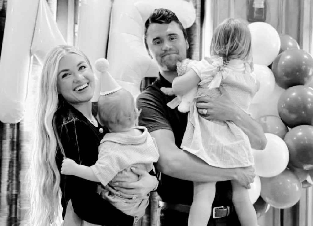 6ixbuzztv's tweet image. #BREAKING: Charlie Kirk has been pronounced dead