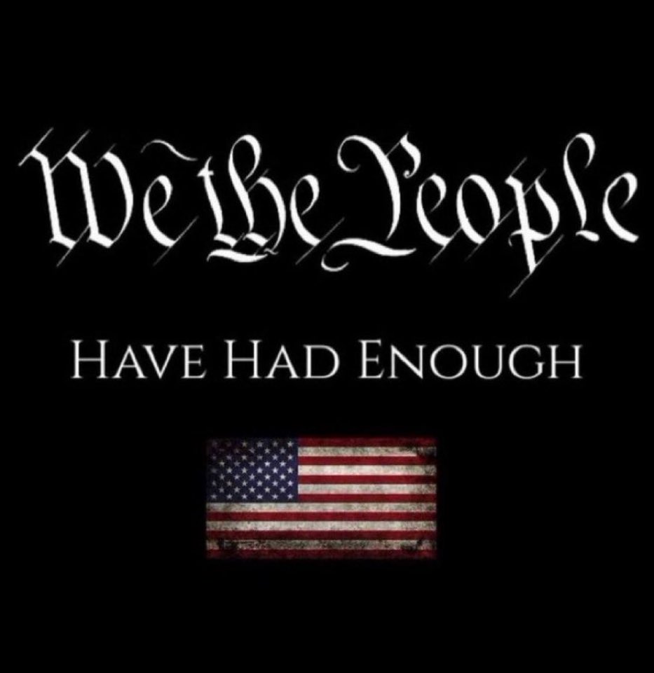 LV behindNMElines (@r2kaba1776) on Twitter photo 