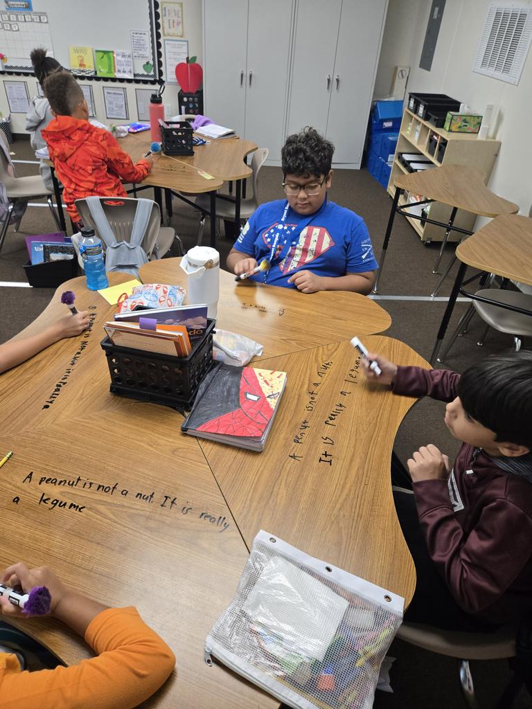 Mrs. Lidey tweet media