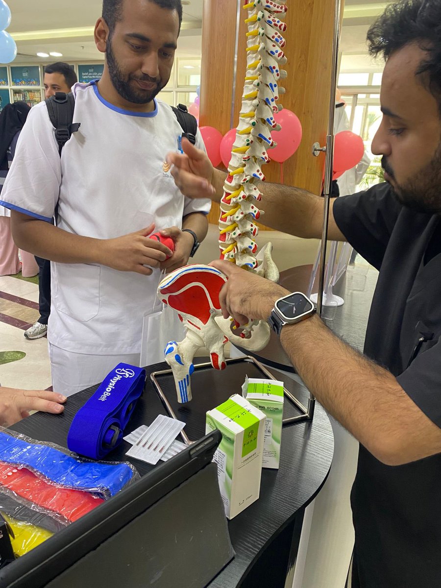 جزء من مشاركة عيادات مسك كير في تثقيف المجتمع حول اليوم العالمي للعلاج الطبيعي مع التركيز على أثره في #الشيخوخة_الصحية ومنع الضعف كجزء من فعاليات مستشفى الدرعية التابع للتجمع الصحي الثالث

#علاج_طبيعي  #اليوم_العالمي_للعلاج_الطبيعي