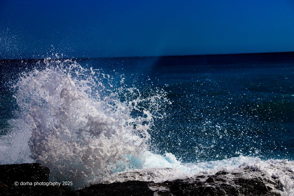 #Greece #Creta #AjiaRumeli #seascapephotography #wavespictures #seawater #canonphoto #photographylovers #Art 
🥰💠🌊