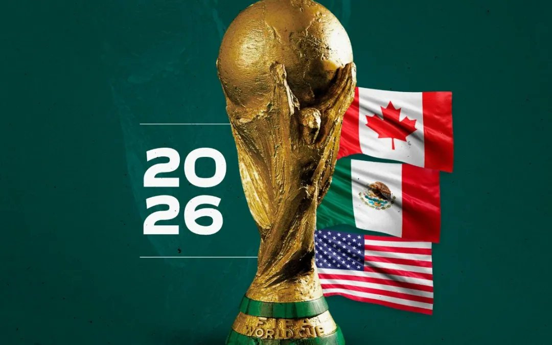 harrylpg's tweet photo. ⚽🇲🇽🇺🇸🇨🇦 MUNDIAL FIFA 2026. Hoy arrancó el viaje.
🔊 Spoiler: Tuit largo con mucha info si estás pensando en ir al Mundial.
👉 Desde HOY podés intentar comprar entradas en https://t.co/rLxEZrETar o también reservar paquetes con vuelos, hoteles y entradas garantizadas.

🤔 Pero ojo: no es tan fácil (ni barato) como parece.

🎟️ Opcion 1: Entradas vía FIFA
Desde hoy podés anotarte para el sorteo:
🔸 Te registrás en https://t.co/rLxEZrETar y sacás tu FIFA ID.
🔸 Elegís el o los partidos que quieras ver (1ro, 2do o 3ro de fase de grupos).
🔸 FIFA te bloquea USD 500 en la tarjeta.
🟢 Si salís sorteado, te asignan las entradas.
🔴 Si no, te devuelven la plata.

🇦🇷Opcion 2: Paquete “Siguiendo a mi Selección”
🟩La opción más segura (y cara). 
🟨Preventa: del 10/sep al 5/dic.
🟥Con el sorteo realizado, va a ser mas caro.

🔹 Incluye:
🛫 Vuelos con equipaje
🛎️ 12 noches de hotel
🎟️ Entradas Cat. 1-2-3
🚐 Traslados grupales (estadios y entre sedes)
🍽️ 2 cenas + asistencia + kit del hincha
🙆 Tarifas por persona (base doble):
⭐ Hotel 3★ → desde USD 12.990
⭐ Hotel 4★ → desde USD 14.290
⭐ Hotel 5★ → desde USD 16.290

🤔 ¿Y si quiero solo un partido?
Podés comprar paquete sin vuelo, pero antes del sorteo (5/dic) tenés que elegir si vas al 1ro, 2do o 3ro.
🙆 Tarifas por persona (base doble):
✔️ Entrada Cat. 1-2-3
✔️ Traslados grupales 🚍 hotel/estadio/hotel
🏨 Hotel 3★ → desde USD 2.390
🏨 Hotel 4★ → desde USD 2.790
🏨 Hotel 5★ → desde USD 3.290
👉 Cat. 1 hasta USD 4.400
🟨 Aclaraciones importantes
👉 Los hoteles se eligen por ⭐ porque aún no se sabe dónde serán los partidos. Son siempre habitaciones dobles. Si son 3 personas, comparten cama.

👉 🎟️ Entrega de entradas:
🔸Al comprar el paquete cargás un mail que no se puede cambiar.
🔸Puede ser 1 mail por familia (con menores) o 1 por persona.
🔸Las entradas se activan hasta 24 hs antes del partido en la app de FIFA.
🔸Solo con QR dinámico (no sirven capturas ni impresiones).

🎟️ Categorías de entrada:
1️⃣ Posiciones centradas (las mejores, tribunas laterales).
2️⃣ Esquinas (diagonal al campo).
3️⃣ Fondos (detrás de los arcos, más accesibles).
🔴 Cat. 4: solo para residentes locales.

🟨 ¿Dónde comprar y evitar estafas?
👉 Conmigo o con cualquier Agencia de Viajes registrada.

🟩 Consejos clave PARA NO SER ESTAFADO:
1️⃣ Elegí agencias físicas, con oficina donde puedas ir y ver que realmente existen desde hace mucho y no abrieron solo para vender el Mundial.
2️⃣ Pagá solo por transferencia a cuantas a nombre de la Agencia de Viajes o del Titular de la Agencia.
3️⃣ Evitá pagar todo de contado. Si es estafa, recién te enterás el día del viaje.

✍️ Mis DM y WhatsApp siempre están abiertos para tus consultas.