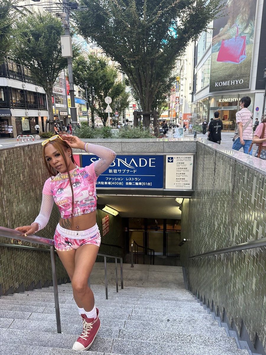 _taniaaaaaaaa's tweet photo. Outfit in Japan was so cutee🇯🇵💕 https://t.co/wIJpI4wjuE