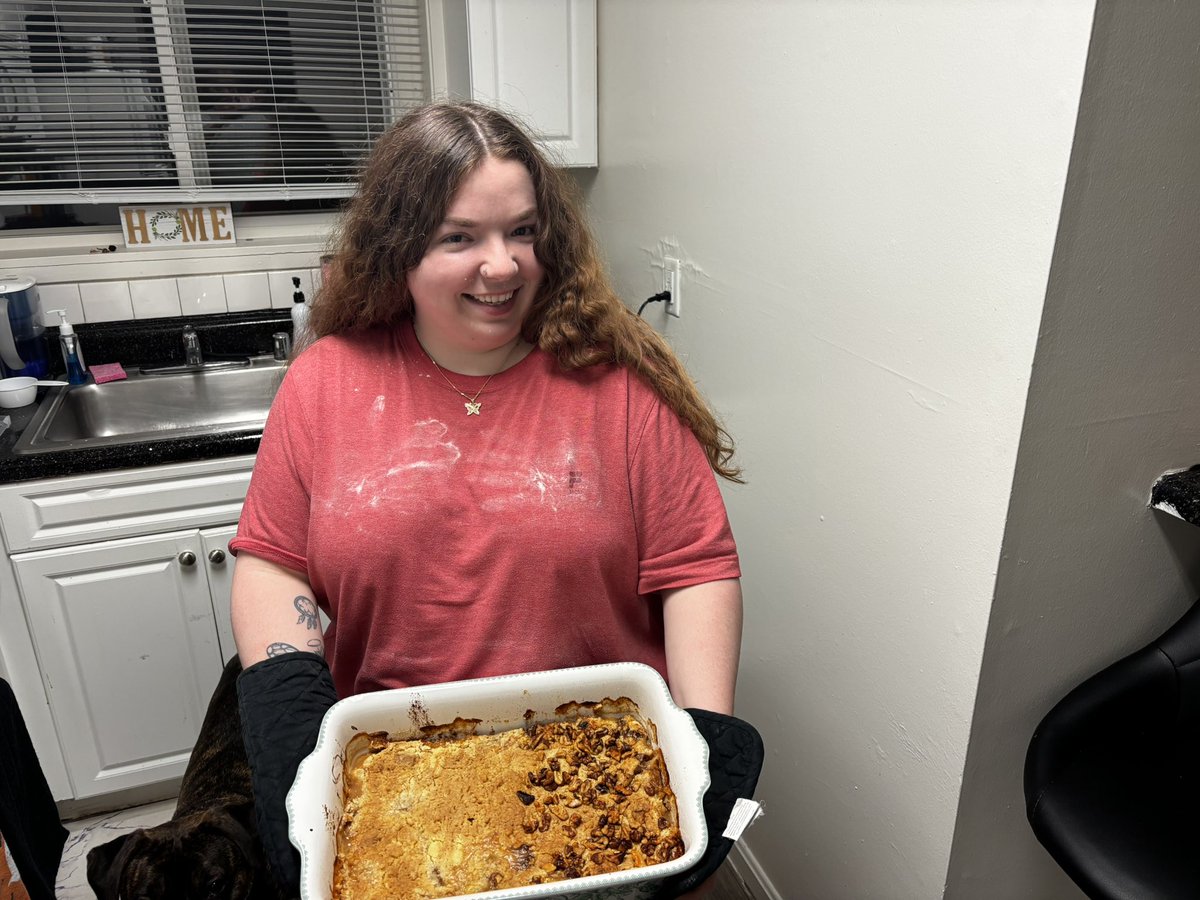 KimberlanSmith's tweet image. I started baking 🤪