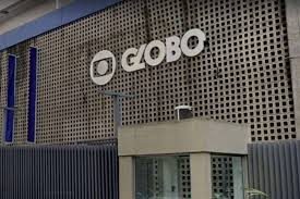 Nao existe a menor chance de que haja uma convivencia mínimamente saldável entre o Brasil  decente e a Rede Esgoto de Televisao. O FIM da #GloboLixo se tornou fundamental para a  sobrevivencia da família, da liberdade, dos bons costumes e da VERDADE!