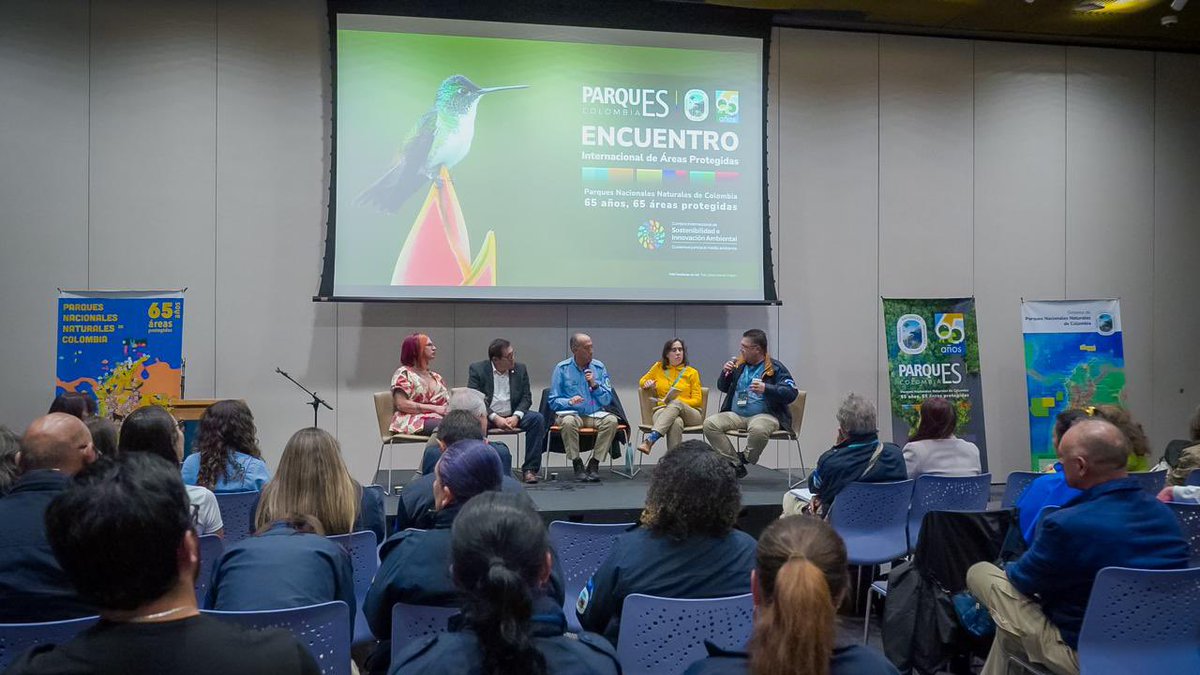 El director <a href="/luiszolmedo/">Luisz Olmedo Martinez Zamora</a> conversó con <a href="/gonzaloandradec/">G. Andrade</a> de <a href="/ICNUNAL/">Instituto de Ciencias Naturales - UNAL</a>, <a href="/brigittelgb/">Brigitte Baptiste-Ballera</a> de @UniversidadEAN, Celia García Feced de <a href="/mitecogob/">Transición Ecológica y Reto Demográfico</a> y Jorge Cano, director de sostenibilidad, sobre la importancia de las áreas protegidas para la sostenibilidad del territorio #CumbreAmbiental2025